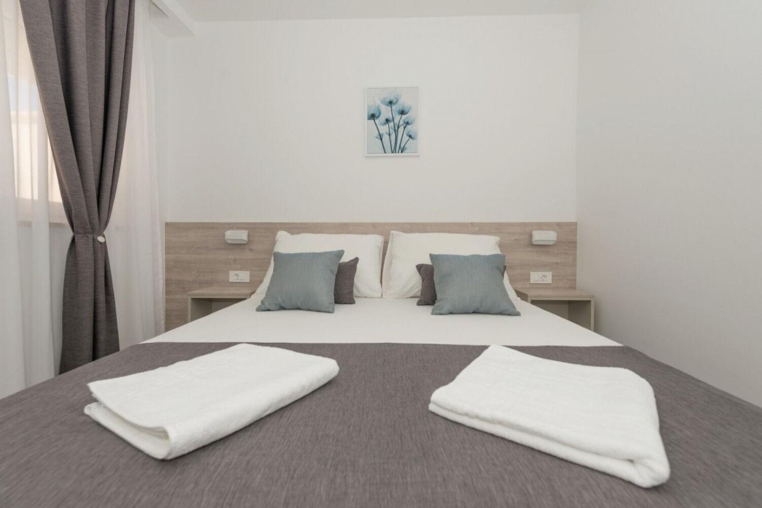 Apartments Mari - 40M From The Beach Makarska Exterior foto
