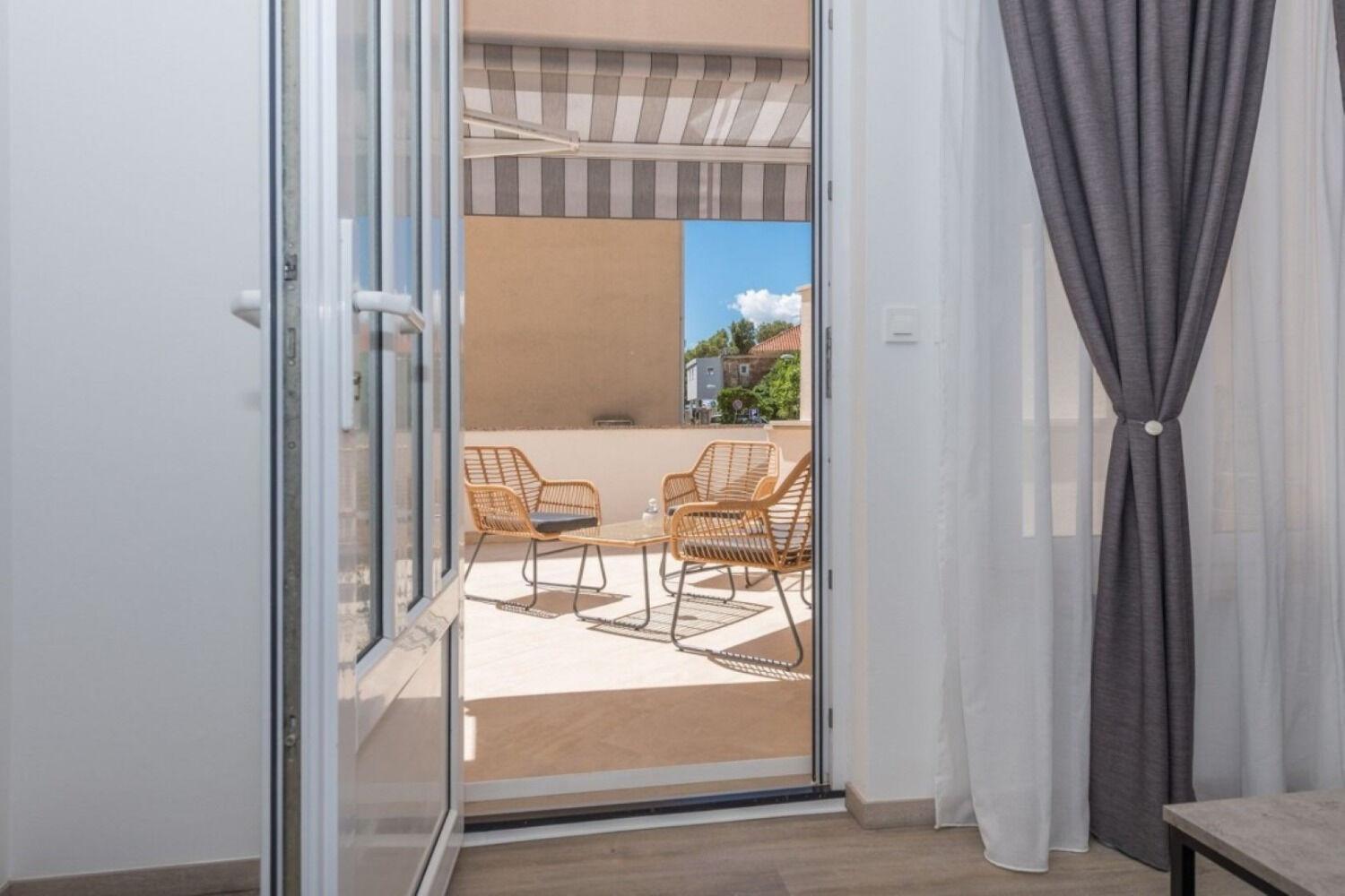 Apartments Mari - 40M From The Beach Makarska Exterior foto