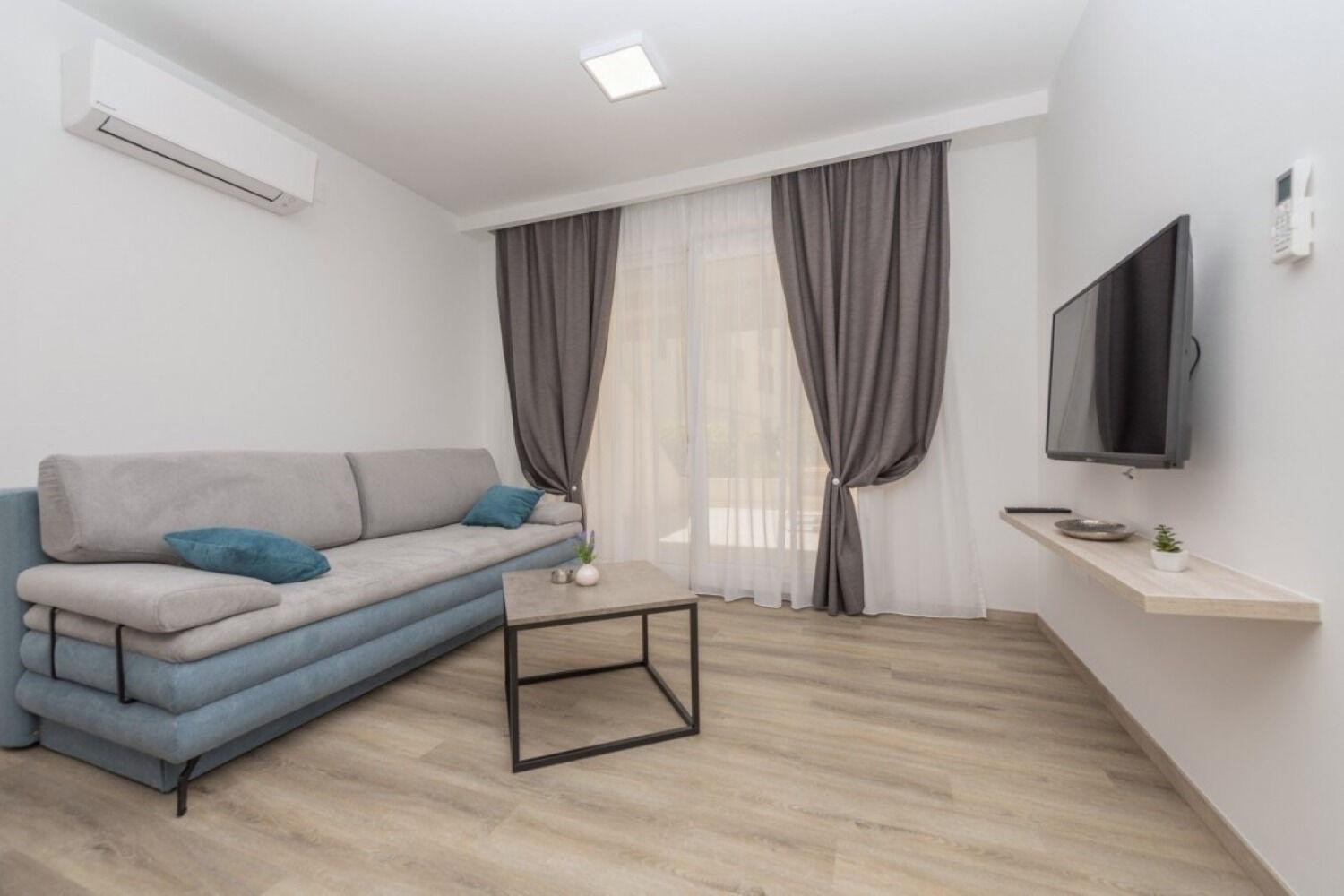 Apartments Mari - 40M From The Beach Makarska Exterior foto