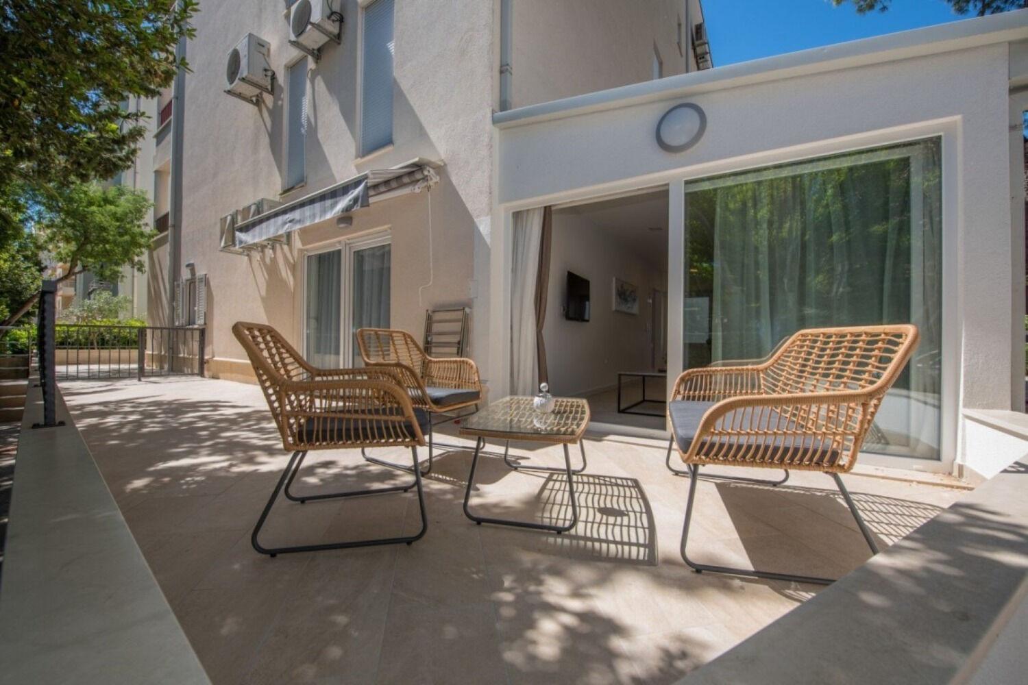 Apartments Mari - 40M From The Beach Makarska Exterior foto